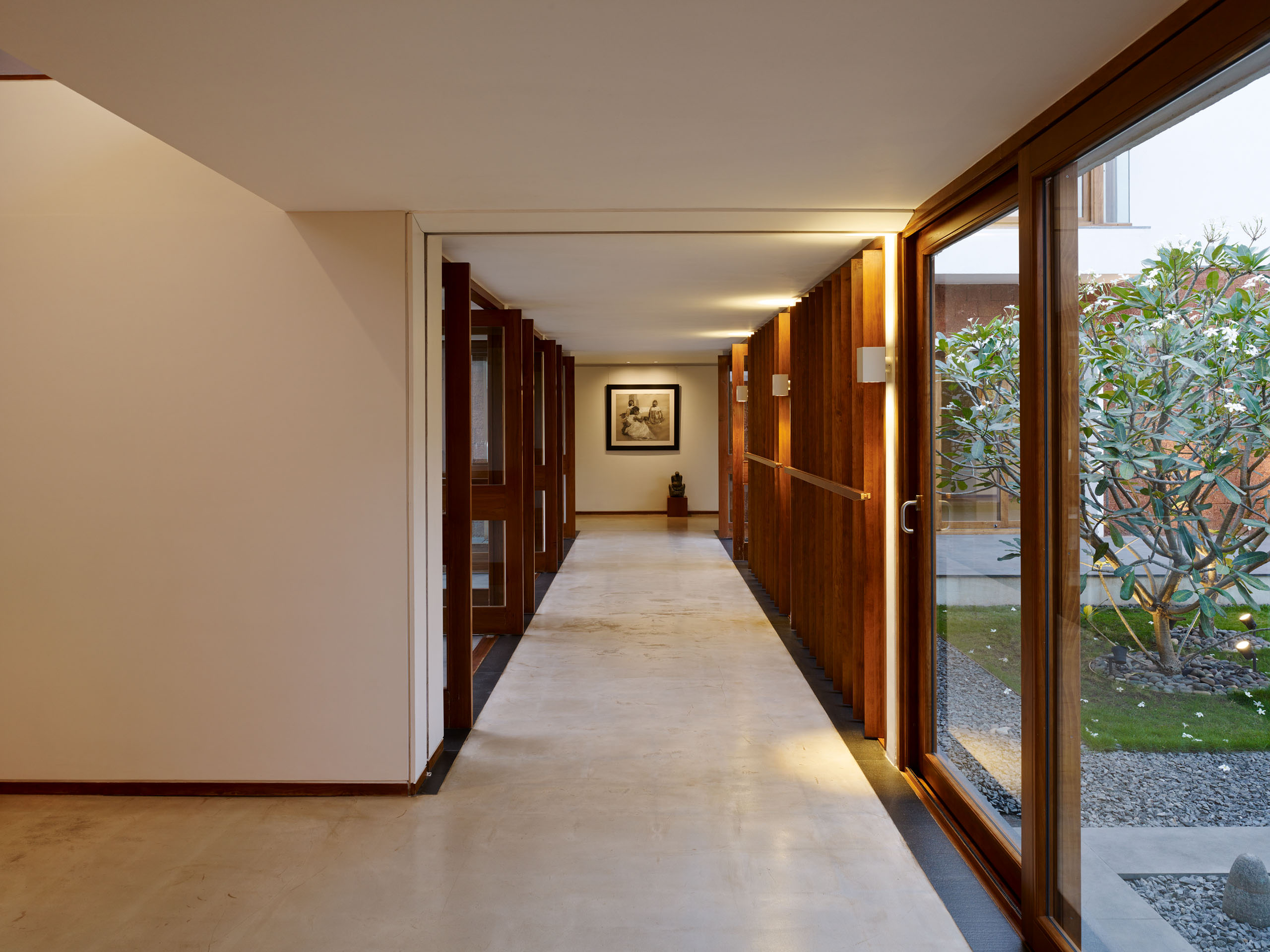 E13430 ALPA 036767 j2560